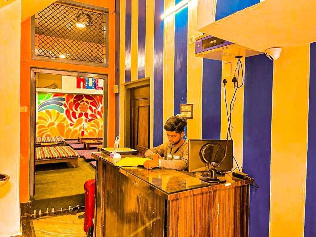 La Vaca India Varanasi Exterior foto